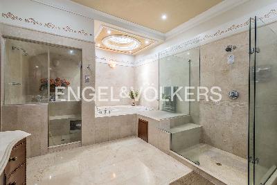 Casa de 5 alcobas en venta en El Poblado, Medellín, 456 m² · foto 12 de 17