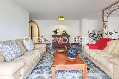 Apartamento de 4 alcobas en venta en Laureles, Medellín, 146 m² · foto 2 de 12
