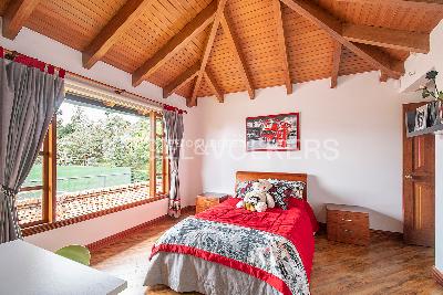 Casa de 5 alcobas en venta en Arrayanes, Chía, 412 m² · foto 12 de 20