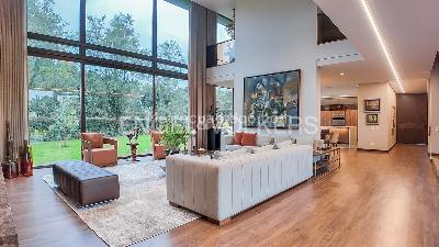 Casa de 4 alcobas en venta en Guaymaral, Chía, 552 m² · foto 2 de 20