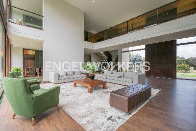 Casa de 4 alcobas en venta en Guaymaral, Chía, 580 m² · foto 2 de 18