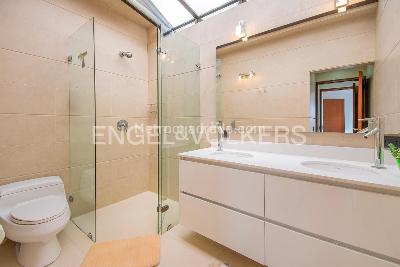Casa de 5 alcobas en venta en Guaymaral, Chía, 378 m² · foto 16 de 18