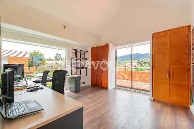 Casa de 4 alcobas en venta en Guaymaral, Chía, 430 m² · foto 13 de 20