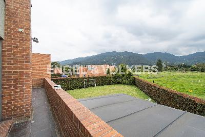 Casa de 4 alcobas en venta en Guaymaral, Chía, 367 m² · foto 17 de 20