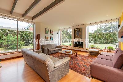 Casa de 4 alcobas en venta en Guaymaral, Chía, 367 m² · foto 2 de 18