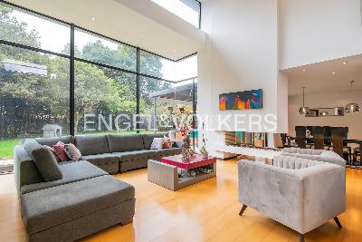 Casa de 4 alcobas en venta en Guaymaral, Chía, 345 m² · foto 2 de 18