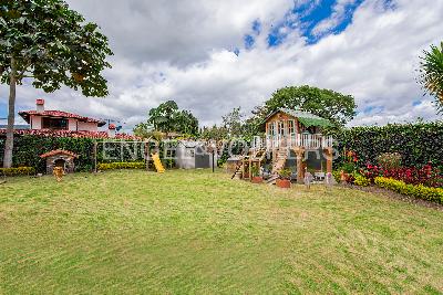 Casa de 3 alcobas en venta en Guaymaral, Chía, 340 m² · foto 18 de 20