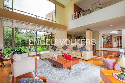 Casa de 3 alcobas en venta en Guaymaral, Chía, 441 m² · foto 2 de 20