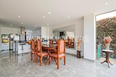Casa de 3 alcobas en venta en Cajica, Cajicá, 271 m² · foto 4 de 16