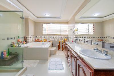 Casa de 4 alcobas en venta en San Jose De Bavaria, Chía, 494 m² · foto 9 de 16
