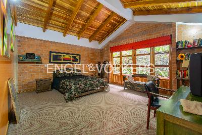 Casa de 5 alcobas en venta en Guaymaral, Chía, 1317 m² · foto 13 de 20