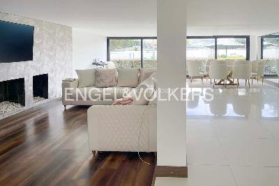 Casa de 4 alcobas en venta en San Jose De Bavaria, Chía, 388 m² · foto 3 de 12