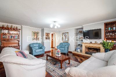 Apartamento de 4 alcobas en venta en Santa Barbara, Bogotá, 206 m² · foto 2 de 17