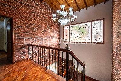 Casa de 4 alcobas en venta en El Poblado, Medellín, 520 m² · foto 7 de 16