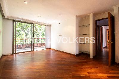 Casa de 4 alcobas en venta en El Poblado, Medellín, 520 m² · foto 13 de 16