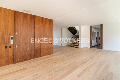 Apartamento de 3 alcobas en venta en Los Rosales, Bogotá, 475 m² · foto 2 de 20