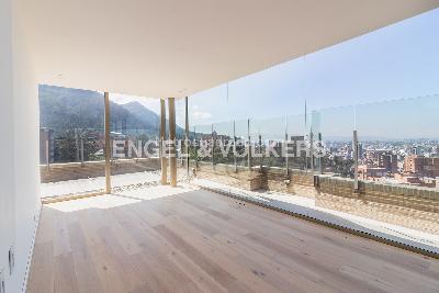 Apartamento de 3 alcobas en venta en Los Rosales, Bogotá, 475 m² · foto 18 de 20