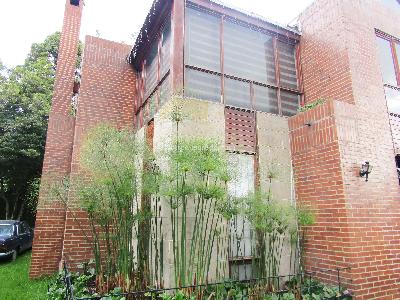Casa de 4 alcobas en venta en Santa Barbara Alta, Bogotá, 650 m² · foto 2 de 10
