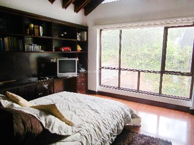 Casa de 4 alcobas en venta en Santa Barbara Alta, Bogotá, 650 m² · foto 8 de 10