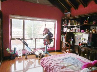 Casa de 4 alcobas en venta en Santa Barbara Alta, Bogotá, 650 m² · foto 10 de 10