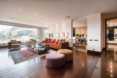 Apartamento de 3 alcobas en venta en Santa Barbara Alta, Bogotá, 600 m² · foto 2 de 20