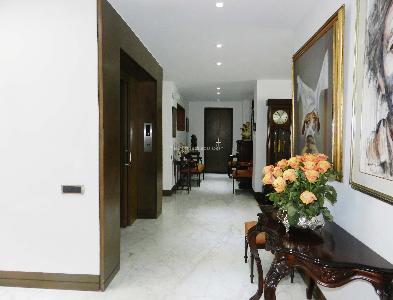 Apartamento de 3 alcobas en venta en Los Rosales, Bogotá, 660 m² · foto 3 de 16