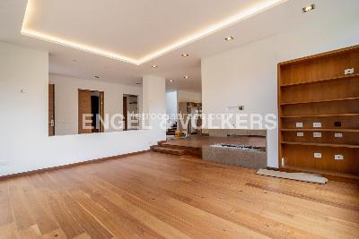 Casa de 4 alcobas en venta en Santa Barbara Alta, Bogotá, 1234 m² · foto 2 de 20