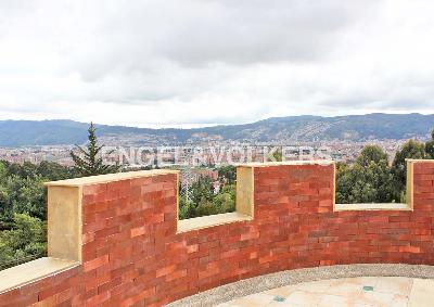 Casa de 5 alcobas en venta en Suba, Bogotá, 1680 m² · foto 17 de 19