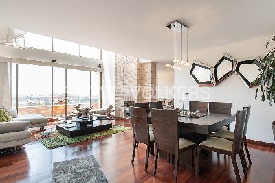 Apartamento de 3 alcobas en venta en Lisboa, Bogotá, 280 m² · foto 2 de 19