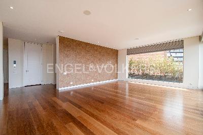 Apartamento de 4 alcobas en venta en Los Rosales, Bogotá, 554 m² · foto 5 de 20