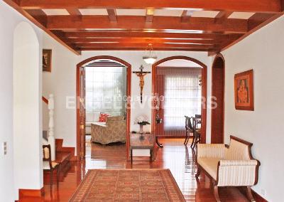 Casa en venta en Santa Barbara, Bogotá · foto 2 de 16