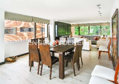 Apartamento de 3 alcobas en venta en Chico Alto, Bogotá, 241 m² · foto 4 de 19