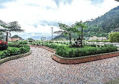 Apartamento de 3 alcobas en venta en Chico Alto, Bogotá, 241 m² · foto 19 de 19