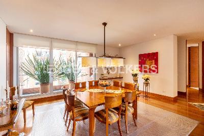 Apartamento de 4 alcobas en venta en Los Rosales, Bogotá, 406 m² · foto 4 de 20