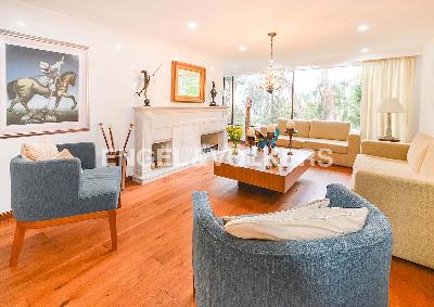 Apartamento de 3 alcobas en venta en Conjuntos Cerros Norte, Bogotá, 245 m² · foto 1 de 20