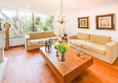 Apartamento de 3 alcobas en venta en Conjuntos Cerros Norte, Bogotá, 245 m² · foto 2 de 20