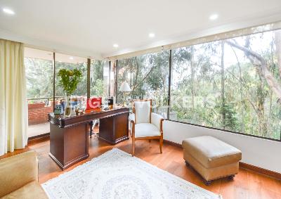 Apartamento de 3 alcobas en venta en Conjuntos Cerros Norte, Bogotá, 245 m² · foto 9 de 20