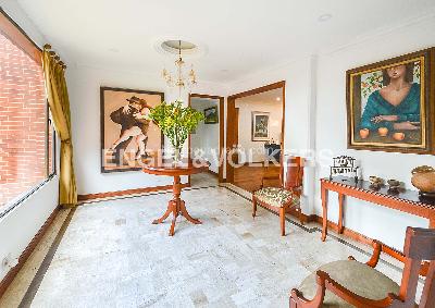 Apartamento de 3 alcobas en venta en Conjuntos Cerros Norte, Bogotá, 245 m² · foto 12 de 20