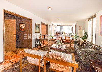 Casa de 5 alcobas en venta en Chico, Bogotá, 468 m² · foto 2 de 20