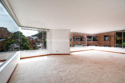 Apartamento en venta en Los Rosales, Bogotá · foto 2 de 18