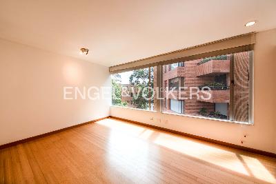 Apartamento en venta en Los Rosales, Bogotá · foto 9 de 18