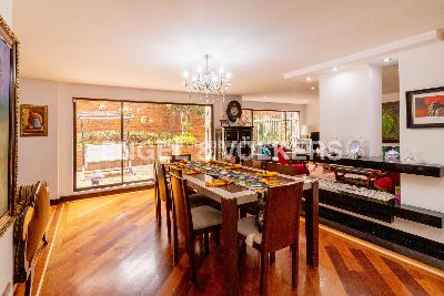 Apartamento de 4 alcobas en venta en Los Rosales, Bogotá, 275 m² · foto 6 de 20