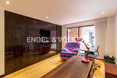 Apartamento de 4 alcobas en venta en Los Rosales, Bogotá, 275 m² · foto 18 de 20