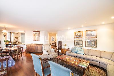 Apartamento de 3 alcobas en venta en Los Rosales, Bogotá, 147 m² · foto 3 de 13
