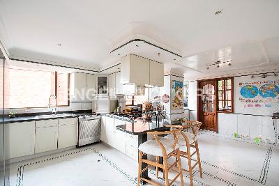 Apartamento de 4 alcobas en venta en Bosque De Pinos, Bogotá, 468 m² · foto 9 de 16