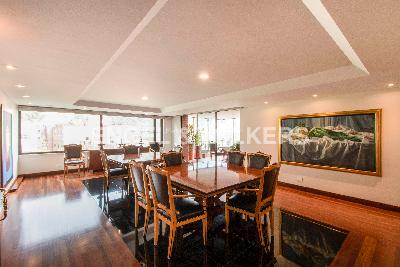 Apartamento de 4 alcobas en venta en Los Rosales, Bogotá, 747 m² · foto 8 de 20