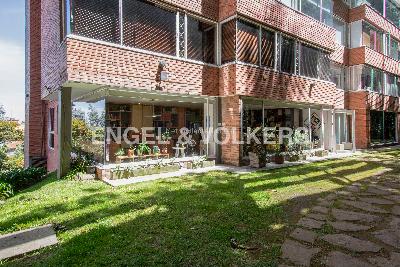 Apartamento de 3 alcobas en venta en Los Rosales, Bogotá, 350 m² · foto 14 de 20