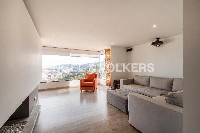 Apartamento de 3 alcobas en venta en El Refugio, Bogotá, 350 m² · foto 3 de 17