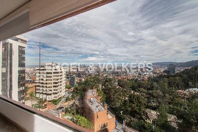 Apartamento de 3 alcobas en venta en El Refugio, Bogotá, 350 m² · foto 4 de 17