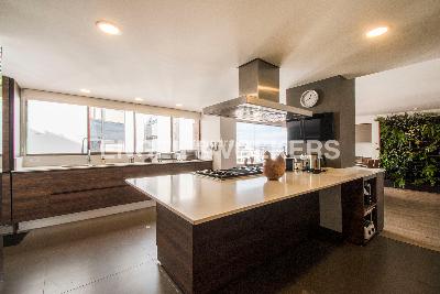 Apartamento de 3 alcobas en venta en El Refugio, Bogotá, 350 m² · foto 7 de 17